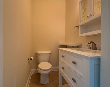 455 Joseph Chandler Drive - Photo Thumbnail 15