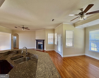 455 Joseph Chandler Drive - Photo Thumbnail 5
