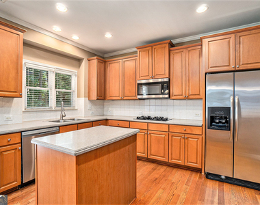 156 Middleton Place - Photo Thumbnail 12