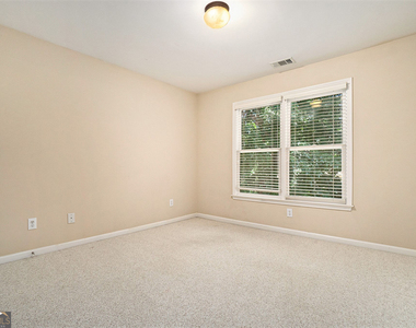 156 Middleton Place - Photo Thumbnail 29