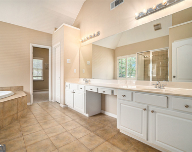 156 Middleton Place - Photo Thumbnail 23