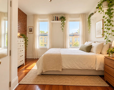 864 Hart Street - Photo Thumbnail 5
