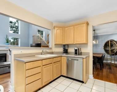 1 Knox Ct - Photo Thumbnail 14