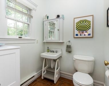 115 Sherman Pl - Photo Thumbnail 13