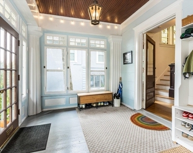 115 Sherman Pl - Photo Thumbnail 3