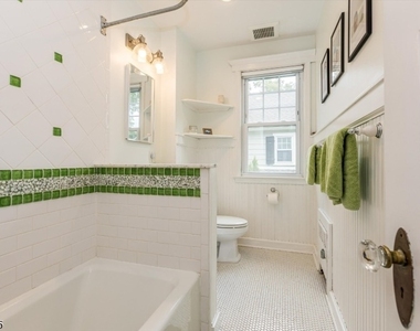 115 Sherman Pl - Photo Thumbnail 25