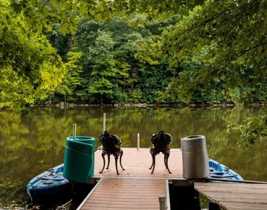 49 E Shore Dr - Photo Thumbnail 15