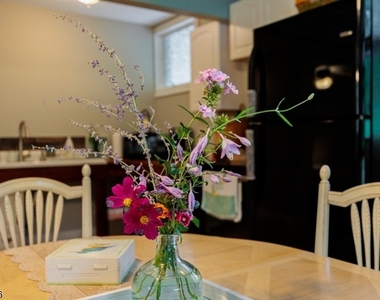 49 E Shore Dr - Photo Thumbnail 4