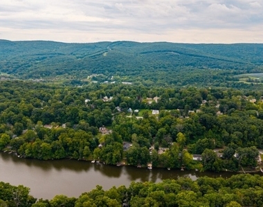 49 E Shore Dr - Photo Thumbnail 22