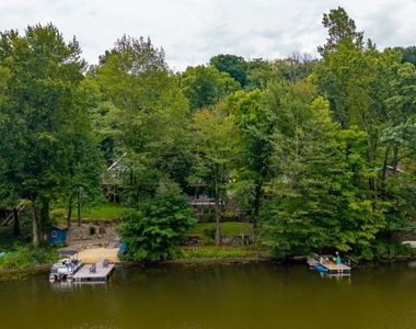 49 E Shore Dr - Photo Thumbnail 19