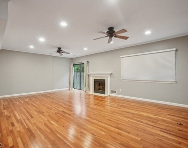 31 Castle Ridge Dr - Photo Thumbnail 8