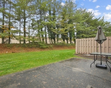 31 Castle Ridge Dr - Photo Thumbnail 26