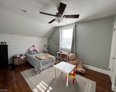 220 Parsippany Rd - Photo Thumbnail 7