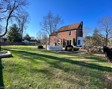 220 Parsippany Rd - Photo Thumbnail 20