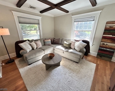 27 Cedars Rd - Photo Thumbnail 8