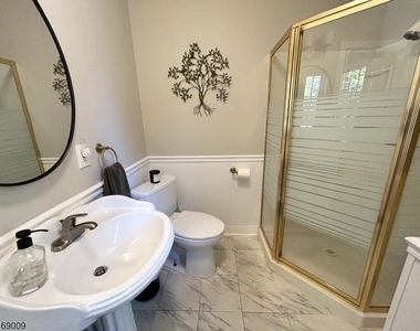 27 Cedars Rd - Photo Thumbnail 16
