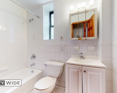39 Clinton Street - Photo Thumbnail 3