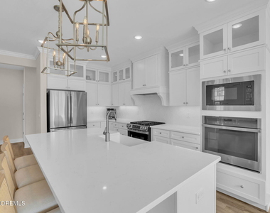 1516 Melrose Boulevard - Photo Thumbnail 8