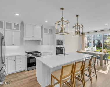 1516 Melrose Boulevard - Photo Thumbnail 7