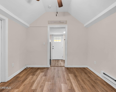 1607 River Road - Photo Thumbnail 9