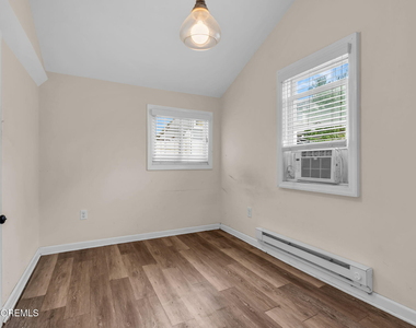1607 River Road - Photo Thumbnail 12
