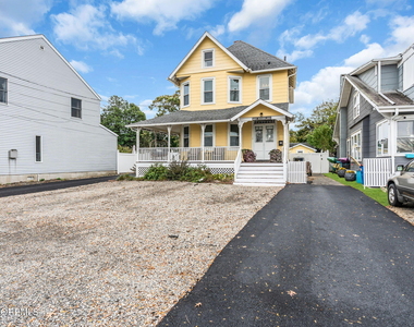1607 River Road - Photo Thumbnail 16