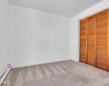 437 Willow Avenue - Photo Thumbnail 24