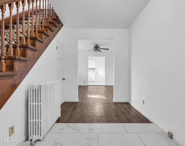 437 Willow Avenue - Photo Thumbnail 10