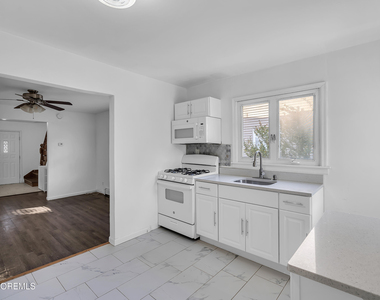 437 Willow Avenue - Photo Thumbnail 17