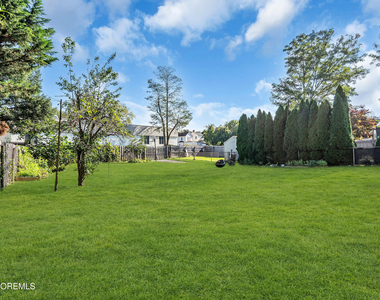 437 Willow Avenue - Photo Thumbnail 36