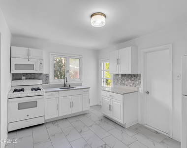 437 Willow Avenue - Photo Thumbnail 16