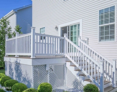 20 Kronenberg Street - Photo Thumbnail 46