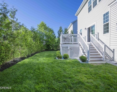 20 Kronenberg Street - Photo Thumbnail 48