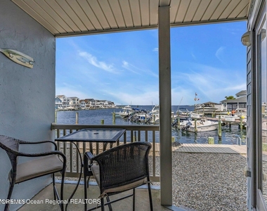 1919 Bay Boulevard - Photo Thumbnail 20