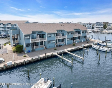 1919 Bay Boulevard - Photo Thumbnail 28