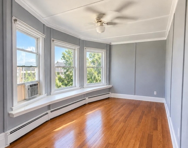 520 Main Avenue - Photo Thumbnail 11