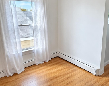 520 Main Avenue - Photo Thumbnail 4