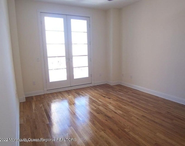 601 Se Mattison Avenue - Photo Thumbnail 2