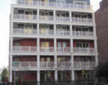 601 Se Mattison Avenue - Photo Thumbnail 1