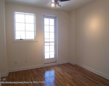 601 Se Mattison Avenue - Photo Thumbnail 3