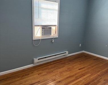 807 Grand Central Avenue - Photo Thumbnail 7