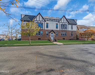 922 4th Avenue - Photo Thumbnail 2