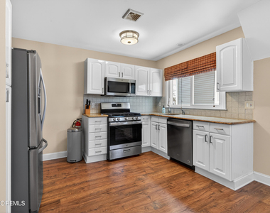 13 Clearwater Way - Photo Thumbnail 11