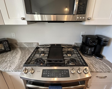 224 Randall Avenue - Photo Thumbnail 9