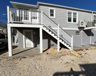 224 Randall Avenue - Photo Thumbnail 18