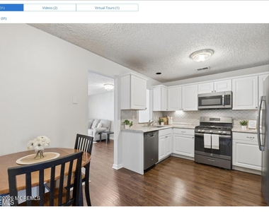 321 Tulip Lane - Photo Thumbnail 2
