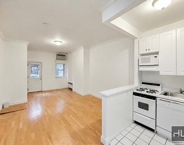 West 56 Street - Photo Thumbnail 2