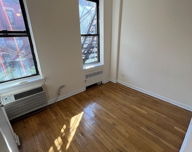 West 56 Street - Photo Thumbnail 1