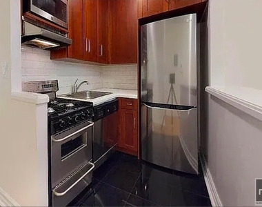 West 56 Street - Photo Thumbnail 1