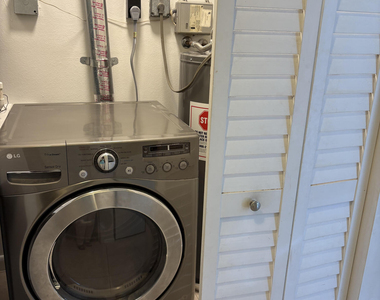 126 Milton Street - Photo Thumbnail 7